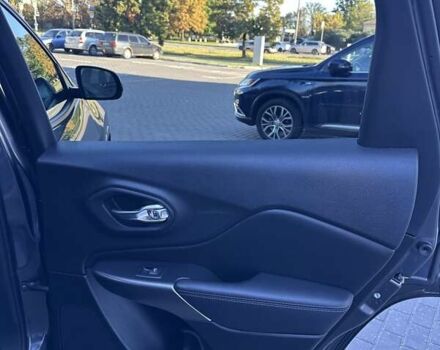 Серый Джип Чероки, объемом двигателя 3.2 л и пробегом 49 тыс. км за 22500 $, фото 19 на Automoto.ua