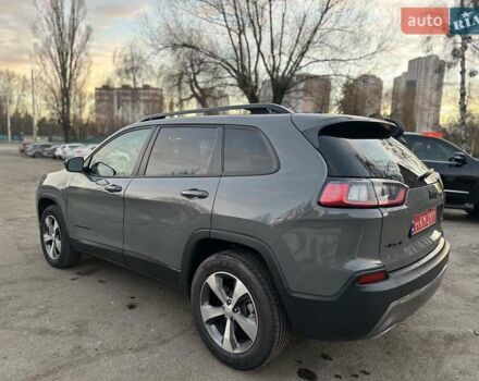 Сірий Джип Cherokee, об'ємом двигуна 3.24 л та пробігом 55 тис. км за 21800 $, фото 1 на Automoto.ua