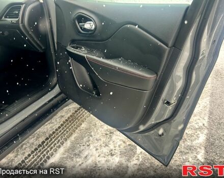 Сірий Джип Cherokee, об'ємом двигуна 3.2 л та пробігом 22 тис. км за 25200 $, фото 9 на Automoto.ua