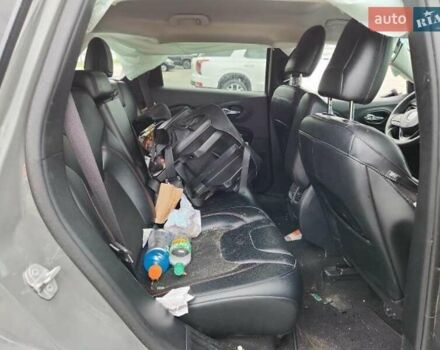 Серый Джип Чероки, объемом двигателя 3.2 л и пробегом 154 тыс. км за 9000 $, фото 9 на Automoto.ua