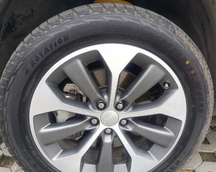 Серый Джип Чероки, объемом двигателя 3.24 л и пробегом 82 тыс. км за 28000 $, фото 39 на Automoto.ua