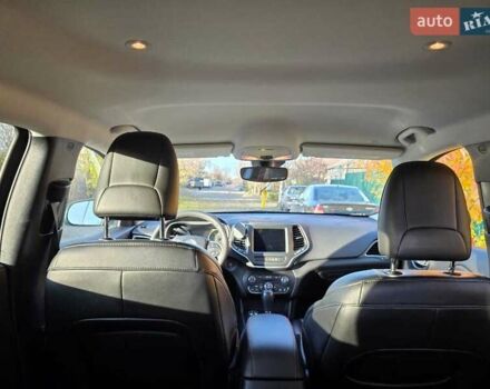 Серый Джип Чероки, объемом двигателя 3.24 л и пробегом 43 тыс. км за 27000 $, фото 12 на Automoto.ua