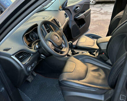 Серый Джип Чероки, объемом двигателя 3.24 л и пробегом 33 тыс. км за 19800 $, фото 20 на Automoto.ua