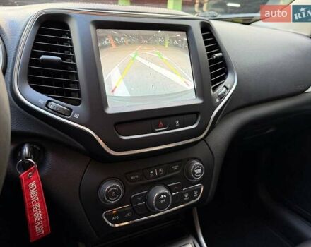 Серый Джип Чероки, объемом двигателя 3.24 л и пробегом 58 тыс. км за 23990 $, фото 25 на Automoto.ua