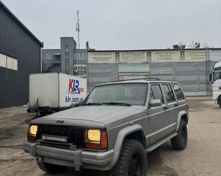 Сірий Джип Cherokee, об'ємом двигуна 0 л та пробігом 268 тис. км за 4500 $, фото 1 на Automoto.ua