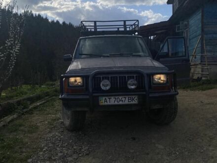 Серый Джип Чероки, объемом двигателя 2.5 л и пробегом 125 тыс. км за 5599 $, фото 1 на Automoto.ua