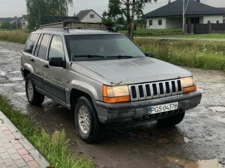 Джип Чероки 1998 в Ратно на Automoto.ua Серый Джип Чероки, объемом двигателя 2.5 л и пробегом 300 тыс. км за 2350 $, фото 1 на Automoto.ua