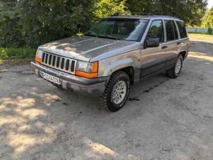 Джип Чероки 1998 в Ратно на Automoto.ua Серый Джип Чероки, объемом двигателя 2.5 л и пробегом 260 тыс. км за 2600 $, фото 1 на Automoto.ua