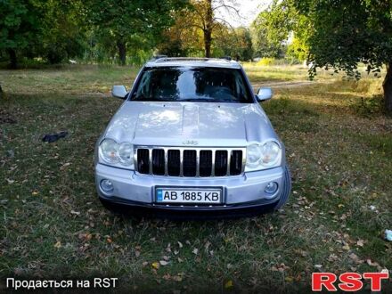 Сірий Джип Cherokee, об'ємом двигуна 3 л та пробігом 282 тис. км за 9999 $, фото 1 на Automoto.ua