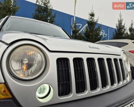 Серый Джип Чероки, объемом двигателя 2.78 л и пробегом 223 тыс. км за 7900 $, фото 1 на Automoto.ua