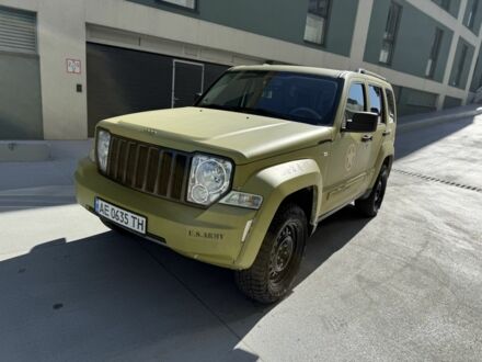 Серый Джип Чероки, объемом двигателя 2.8 л и пробегом 181 тыс. км за 15000 $, фото 1 на Automoto.ua