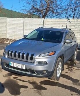 Сірий Джип Cherokee, об'ємом двигуна 2.4 л та пробігом 239 тис. км за 12300 $, фото 1 на Automoto.ua