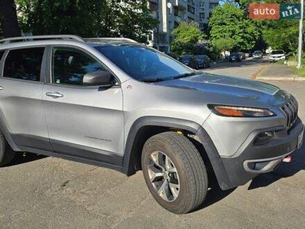 Сірий Джип Cherokee, об'ємом двигуна 3.24 л та пробігом 240 тис. км за 12000 $, фото 1 на Automoto.ua