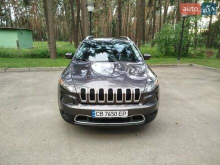 Джип Чероки 2014 в Чернигове на Automoto.ua Серый Джип Чероки, объемом двигателя 3.2 л и пробегом 137 тыс. км за 16200 $, фото 1 на Automoto.ua