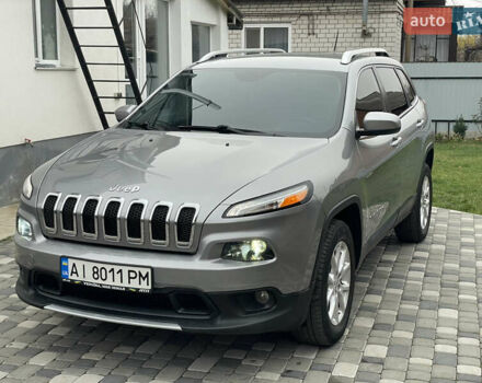 Серый Джип Чероки, объемом двигателя 2.4 л и пробегом 133 тыс. км за 13300 $, фото 1 на Automoto.ua