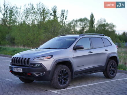Джип Чероки 2014 в Хмельницком на Automoto.ua Серый Джип Чероки, объемом двигателя 3.24 л и пробегом 177 тыс. км за 18500 $, фото 1 на Automoto.ua