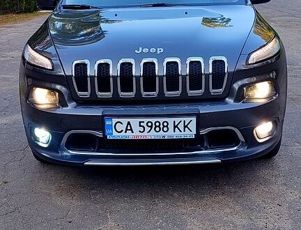 Сірий Джип Cherokee, об'ємом двигуна 2 л та пробігом 162 тис. км за 14000 $, фото 1 на Automoto.ua