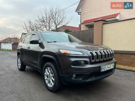 Серый Джип Чероки, объемом двигателя 2.36 л и пробегом 260 тыс. км за 11000 $, фото 1 на Automoto.ua