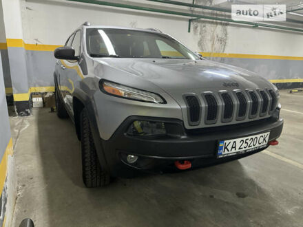 Сірий Джип Cherokee, об'ємом двигуна 3.24 л та пробігом 228 тис. км за 16000 $, фото 1 на Automoto.ua