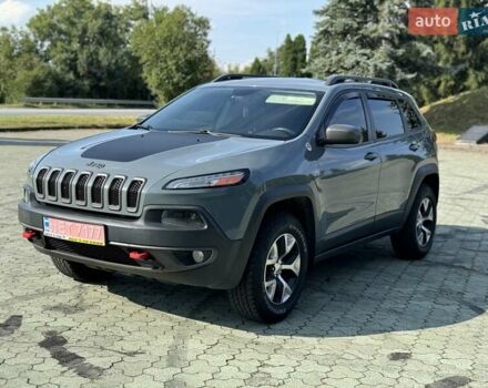 Сірий Джип Cherokee, об'ємом двигуна 3.2 л та пробігом 302 тис. км за 15500 $, фото 1 на Automoto.ua
