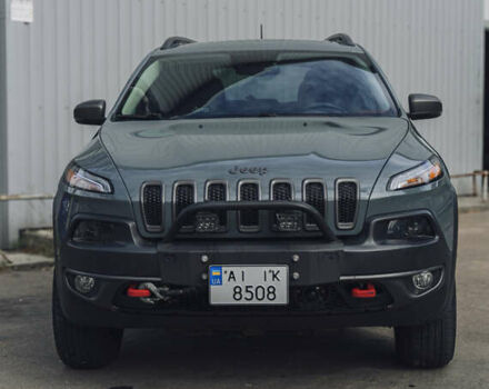 Сірий Джип Cherokee, об'ємом двигуна 3.24 л та пробігом 180 тис. км за 18000 $, фото 1 на Automoto.ua