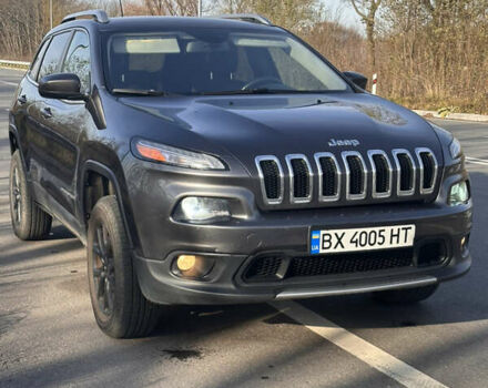 Серый Джип Чероки, объемом двигателя 2.36 л и пробегом 156 тыс. км за 14500 $, фото 1 на Automoto.ua