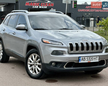 Сірий Джип Cherokee, об'ємом двигуна 3.24 л та пробігом 228 тис. км за 12950 $, фото 1 на Automoto.ua