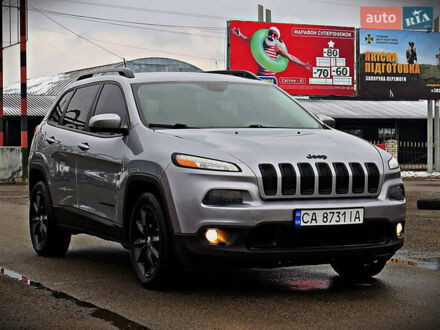 Джип Cherokee 2014 у Золотоноше на Automoto.ua Сірий Джип Cherokee, об'ємом двигуна 2.4 л та пробігом 173 тис. км за 12200 $, фото 1 на Automoto.ua