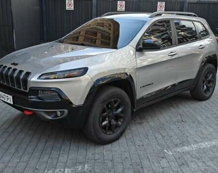 Сірий Джип Cherokee, об'ємом двигуна 3.24 л та пробігом 191 тис. км за 13600 $, фото 1 на Automoto.ua