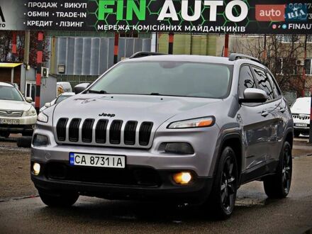 Джип Чероки 2014 в Черкассах на Automoto.ua Серый Джип Чероки, объемом двигателя 2.36 л и пробегом 177 тыс. км за 12800 $, фото 1 на Automoto.ua