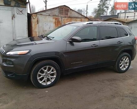 Серый Джип Чероки, объемом двигателя 2.4 л и пробегом 250 тыс. км за 11300 $, фото 1 на Automoto.ua