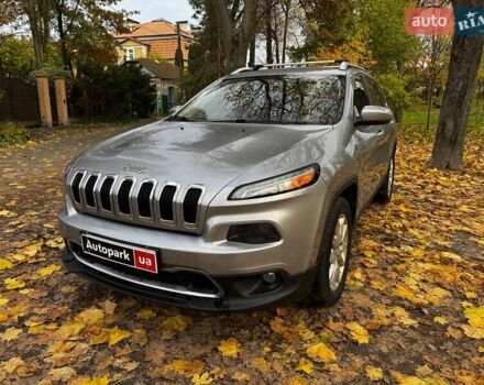 Сірий Джип Cherokee, об'ємом двигуна 3.2 л та пробігом 224 тис. км за 12290 $, фото 1 на Automoto.ua