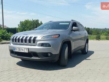 Джип Cherokee 2015 у Хмельницькому на Automoto.ua Сірий Джип Cherokee, об'ємом двигуна 3.2 л та пробігом 250 тис. км за 13200 $, фото 1 на Automoto.ua
