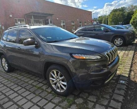 Сірий Джип Cherokee, об'ємом двигуна 2.4 л та пробігом 195 тис. км за 16566 $, фото 1 на Automoto.ua