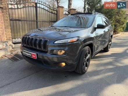 Сірий Джип Cherokee, об'ємом двигуна 3.2 л та пробігом 177 тис. км за 13290 $, фото 1 на Automoto.ua