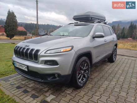 Сірий Джип Cherokee, об'ємом двигуна 3.24 л та пробігом 186 тис. км за 15616 $, фото 1 на Automoto.ua