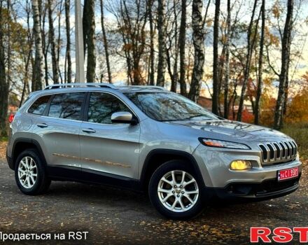 Джип Cherokee 2015 у Ахтырке на Automoto.ua Сірий Джип Cherokee, об'ємом двигуна 2.4 л та пробігом 150 тис. км за 11850 $, фото 1 на Automoto.ua