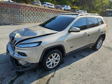 Джип Чероки 2015 в Львове на Automoto.ua Серый Джип Чероки, объемом двигателя 2 л и пробегом 180 тыс. км за 3400 $, фото 1 на Automoto.ua