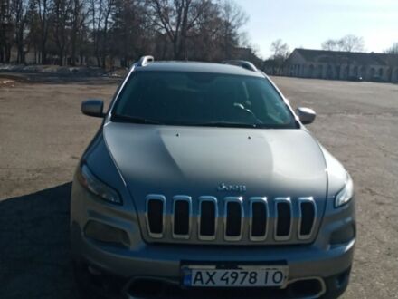 Серый Джип Чероки, объемом двигателя 2.4 л и пробегом 160 тыс. км за 14500 $, фото 1 на Automoto.ua