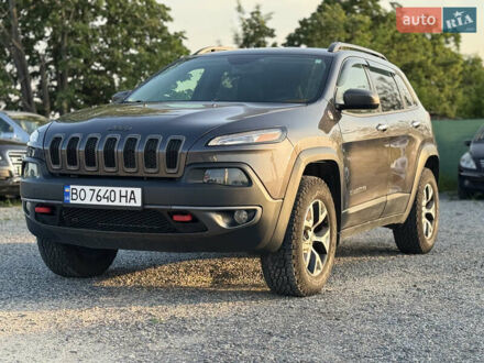 Джип Чероки 2015 в Тернополе на Automoto.ua Серый Джип Чероки, объемом двигателя 3.24 л и пробегом 185 тыс. км за 16999 $, фото 1 на Automoto.ua