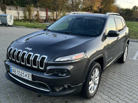 Джип Чероки 2015 в Виннице на Automoto.ua Серый Джип Чероки, объемом двигателя 3.24 л и пробегом 195 тыс. км за 14999 $, фото 1 на Automoto.ua