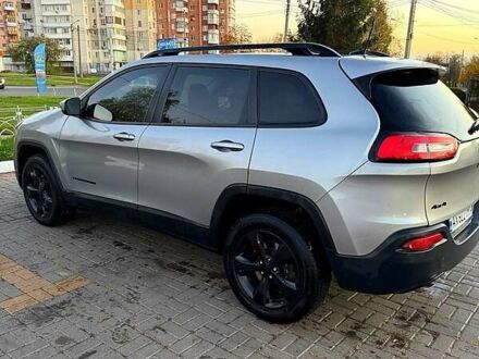 Серый Джип Чероки, объемом двигателя 2.4 л и пробегом 270 тыс. км за 14000 $, фото 1 на Automoto.ua