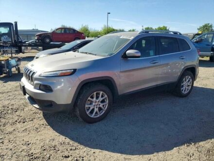 Серый Джип Чероки, объемом двигателя 2.4 л и пробегом 38 тыс. км за 1400 $, фото 1 на Automoto.ua