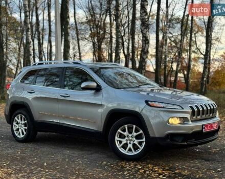 Джип Cherokee 2015 у Ахтырке на Automoto.ua Сірий Джип Cherokee, об'ємом двигуна 2.4 л та пробігом 145 тис. км за 11850 $, фото 1 на Automoto.ua