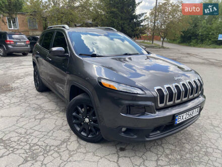 Джип Cherokee 2015 у Хмельницькому на Automoto.ua Сірий Джип Cherokee, об'ємом двигуна 2.36 л та пробігом 186 тис. км за 14900 $, фото 1 на Automoto.ua