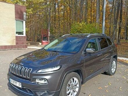 Серый Джип Чероки, объемом двигателя 2.36 л и пробегом 216 тыс. км за 12600 $, фото 1 на Automoto.ua