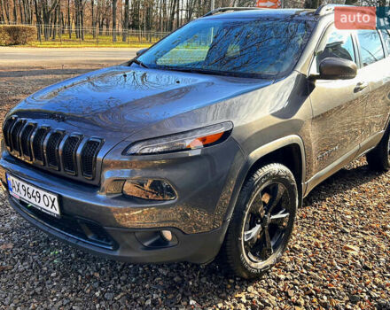 Серый Джип Чероки, объемом двигателя 2.36 л и пробегом 146 тыс. км за 14500 $, фото 1 на Automoto.ua