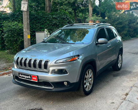 Сірий Джип Cherokee, об'ємом двигуна 3.2 л та пробігом 224 тис. км за 14490 $, фото 1 на Automoto.ua