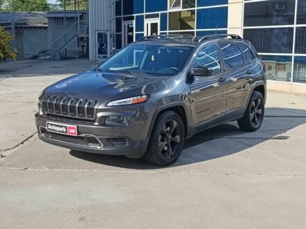 Сірий Джип Cherokee, об'ємом двигуна 2.4 л та пробігом 133 тис. км за 14490 $, фото 1 на Automoto.ua