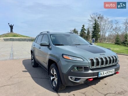 Сірий Джип Cherokee, об'ємом двигуна 3.24 л та пробігом 150 тис. км за 15200 $, фото 1 на Automoto.ua